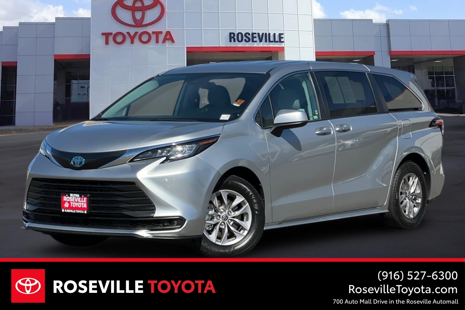 2022 Toyota Sienna LE