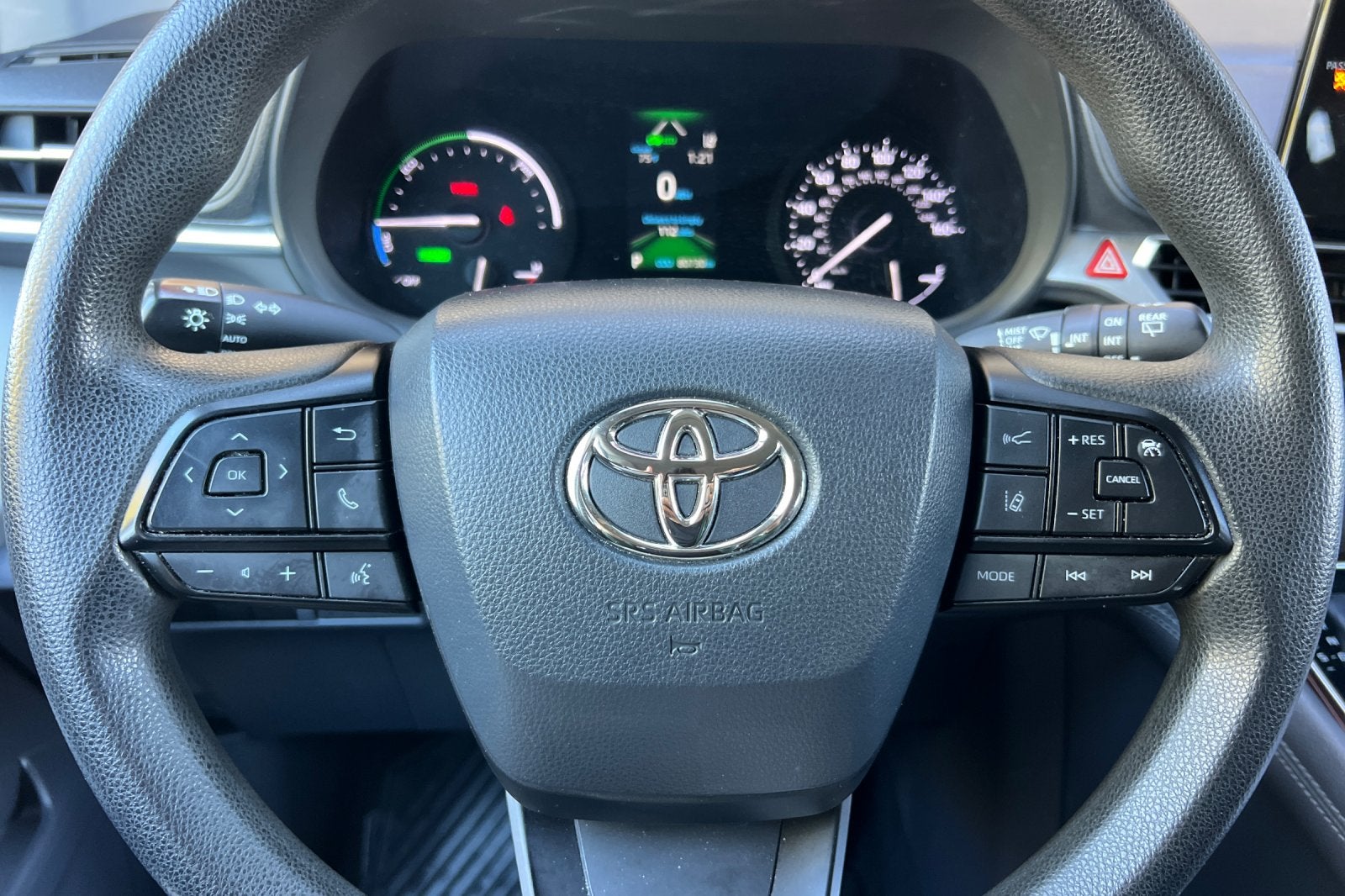 2022 Toyota Sienna LE