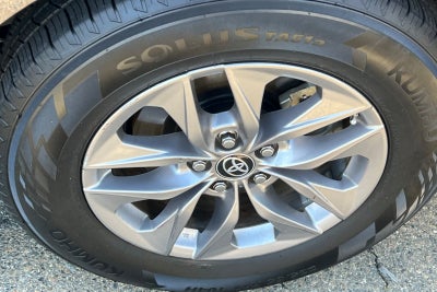 2023 Toyota Sienna LE
