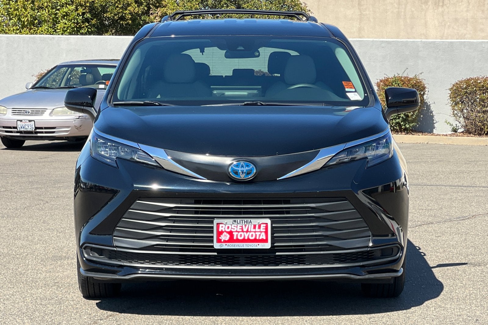 2025 Toyota Sienna LE