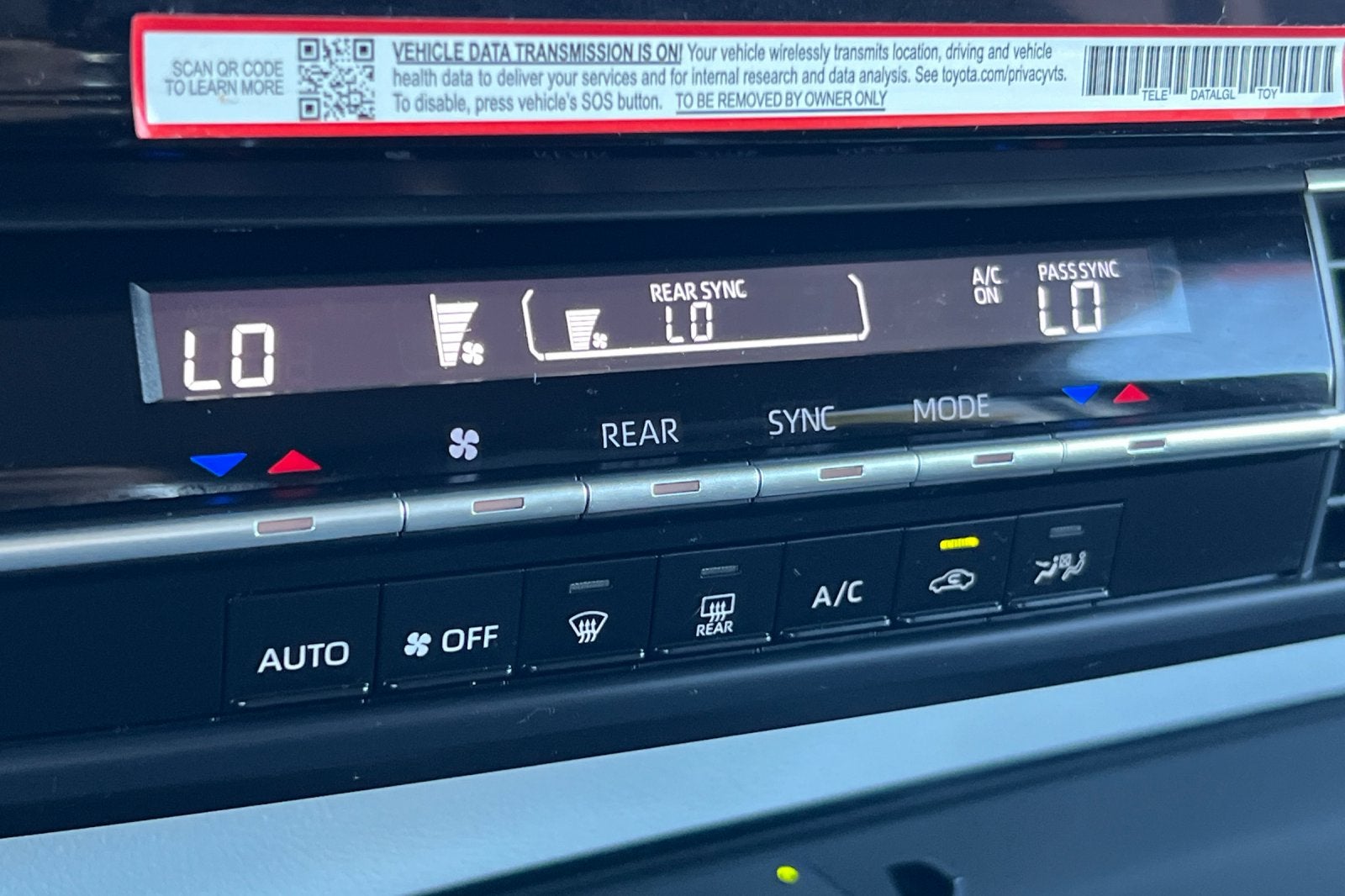 2025 Toyota Sienna LE