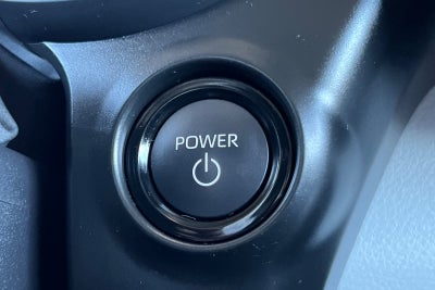 2025 Toyota Sienna LE