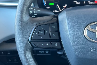 2025 Toyota Sienna LE