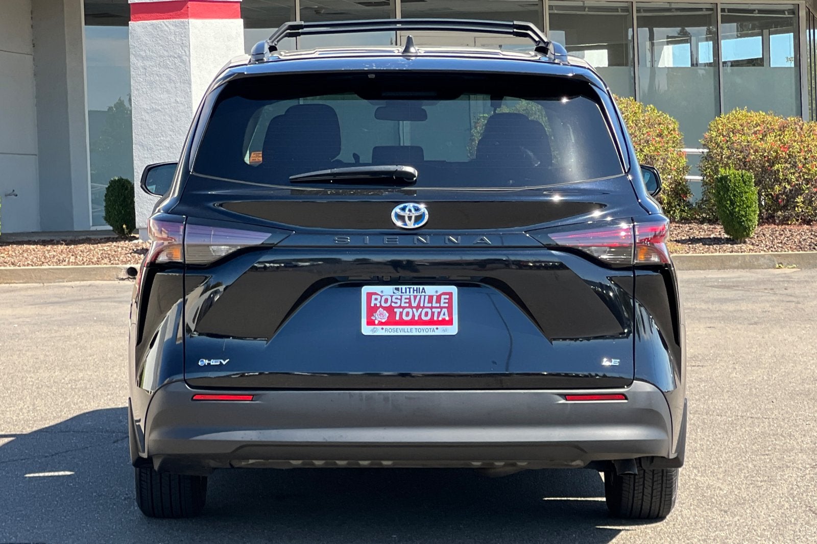 2025 Toyota Sienna LE