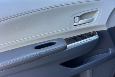 2023 Toyota Sienna LE