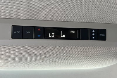 2023 Toyota Sienna LE