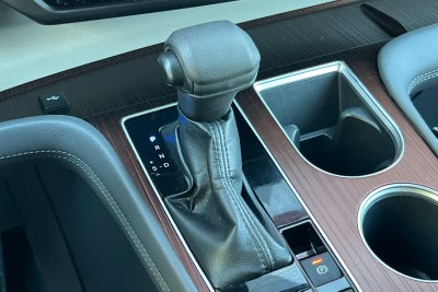 2023 Toyota Sienna LE