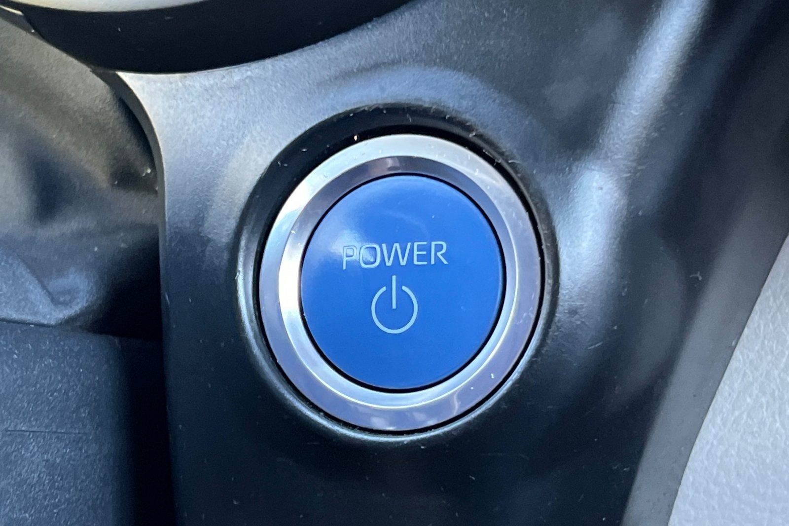 2023 Toyota Sienna LE