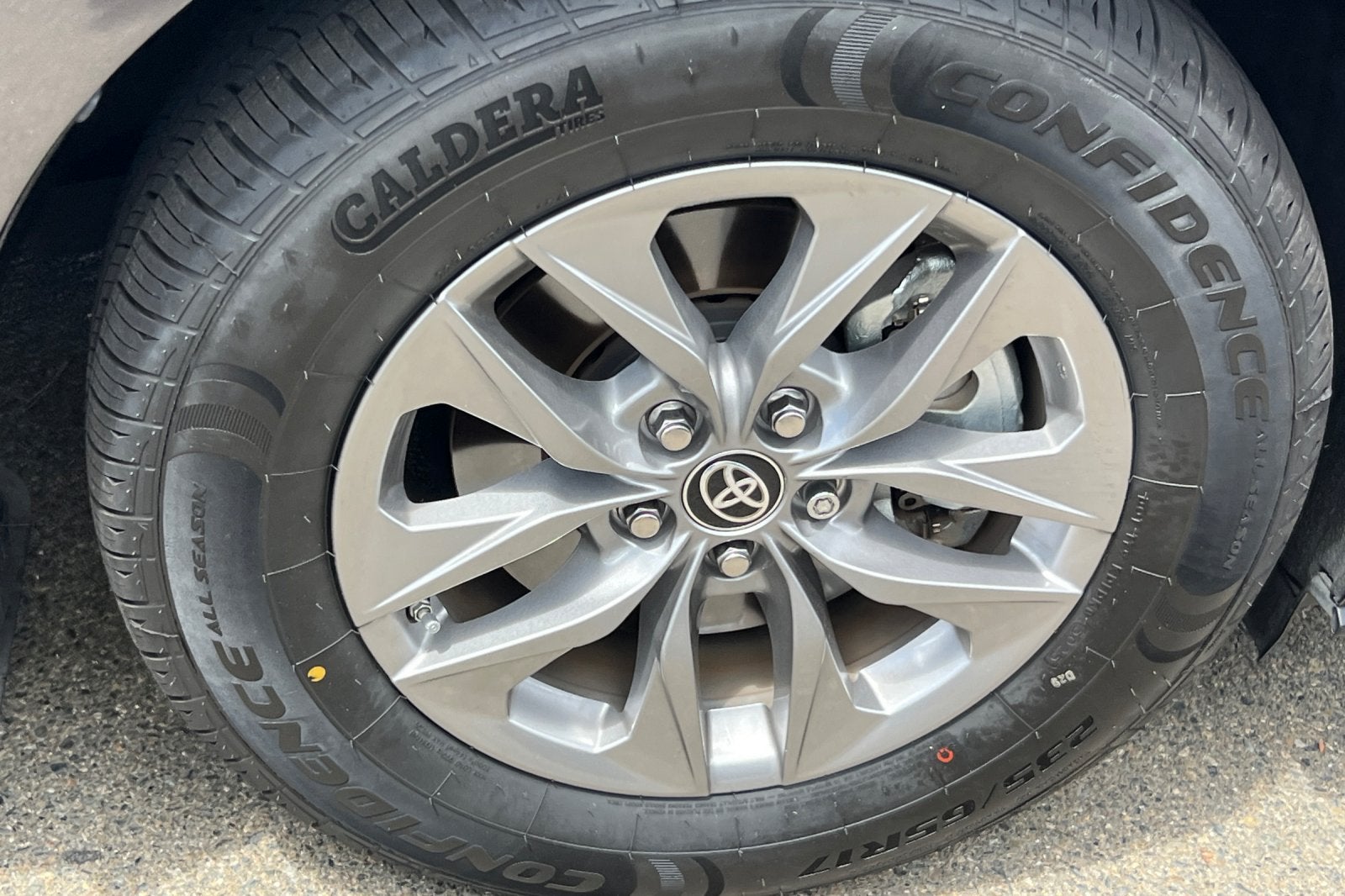 2024 Toyota Sienna LE