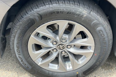 2024 Toyota Sienna LE