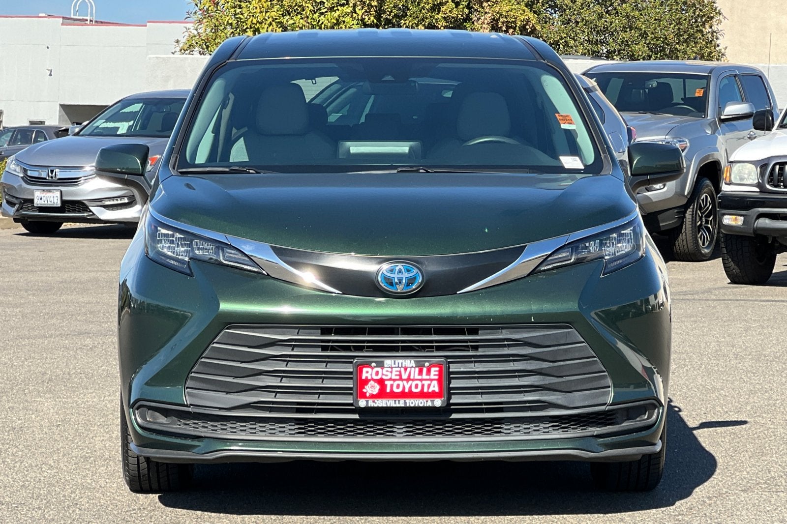 2024 Toyota Sienna LE