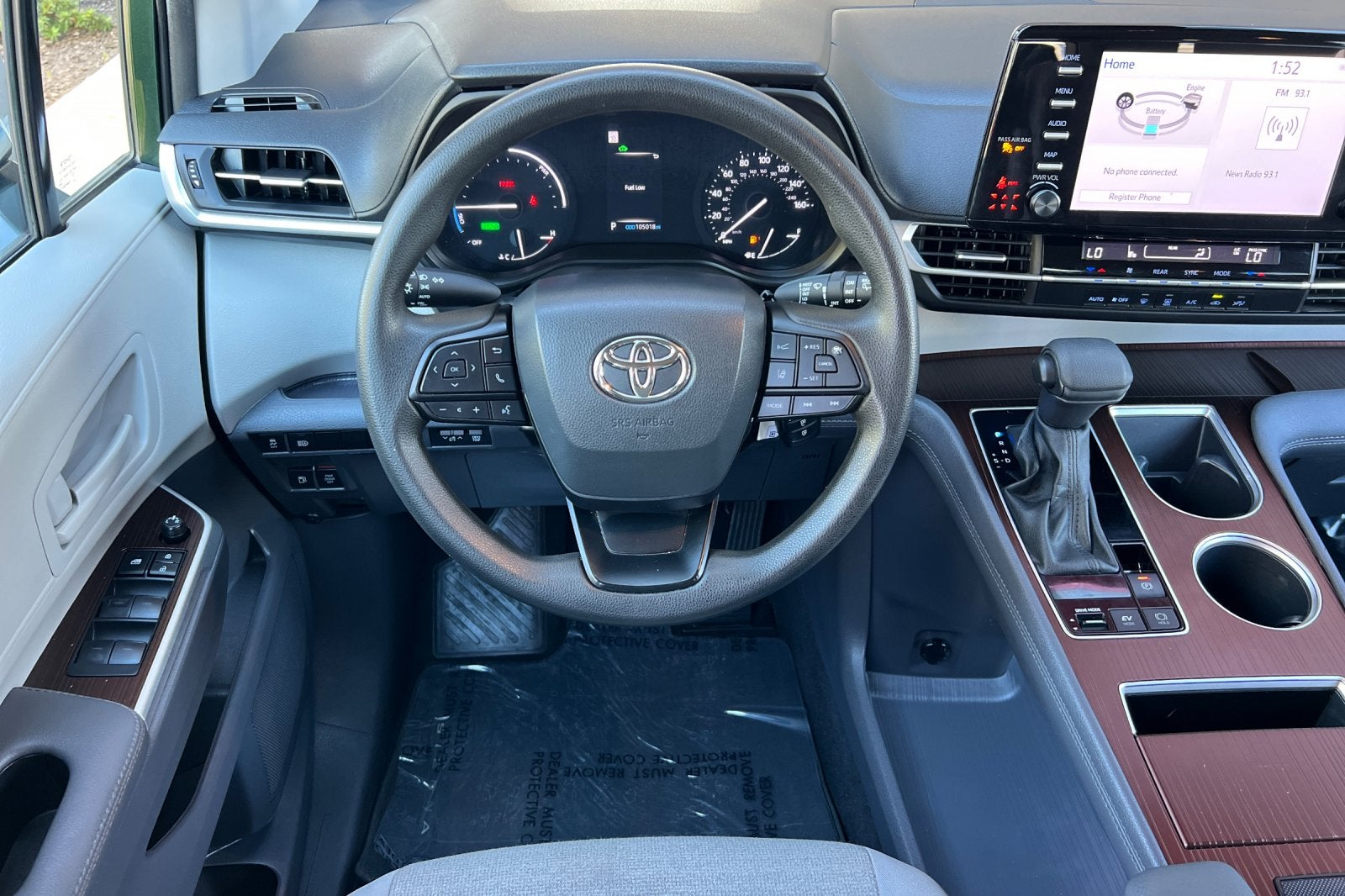 2024 Toyota Sienna LE