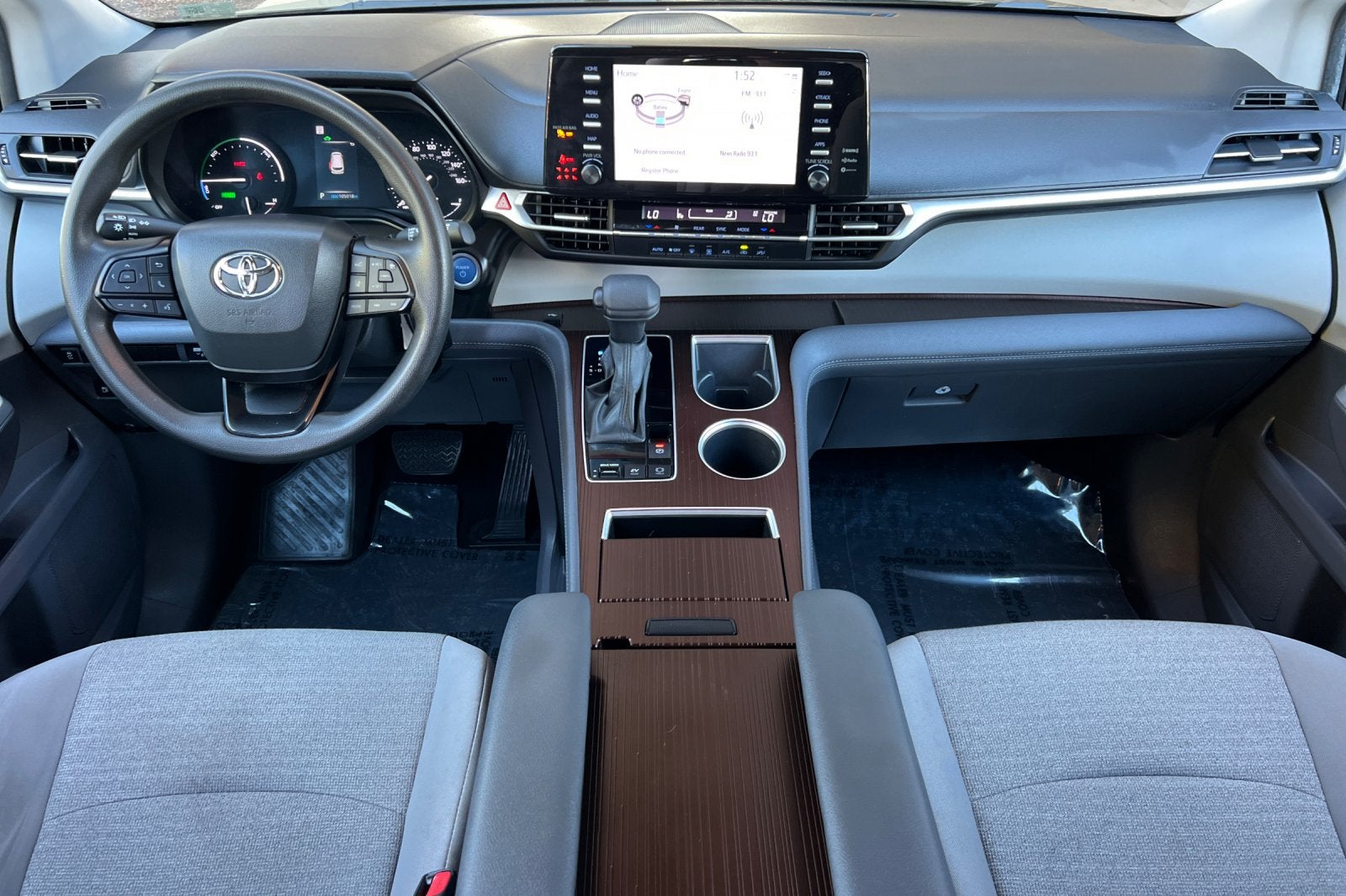 2024 Toyota Sienna LE