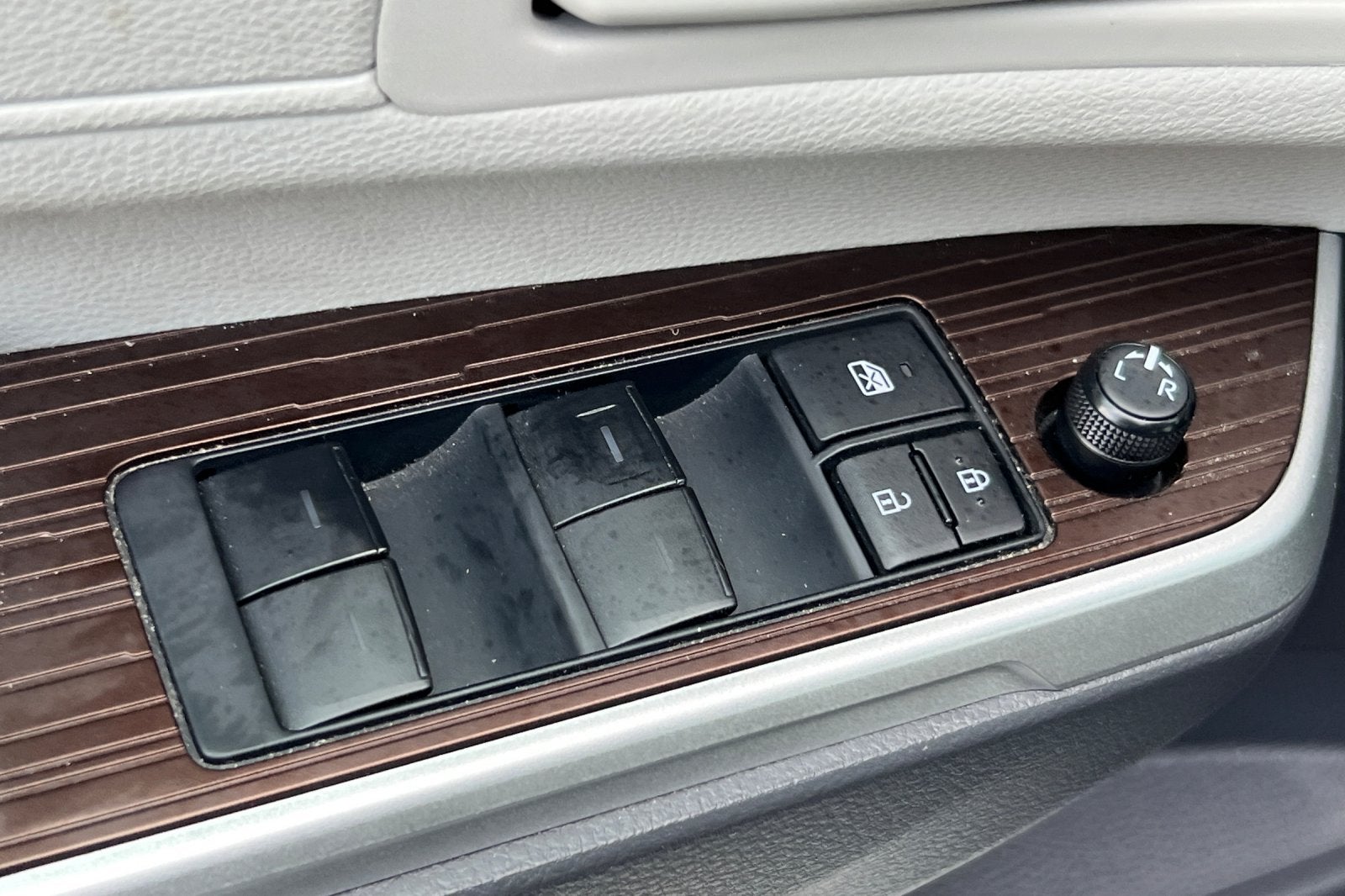 2022 Toyota Sienna LE