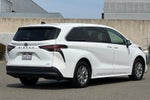 2022 Toyota Sienna LE