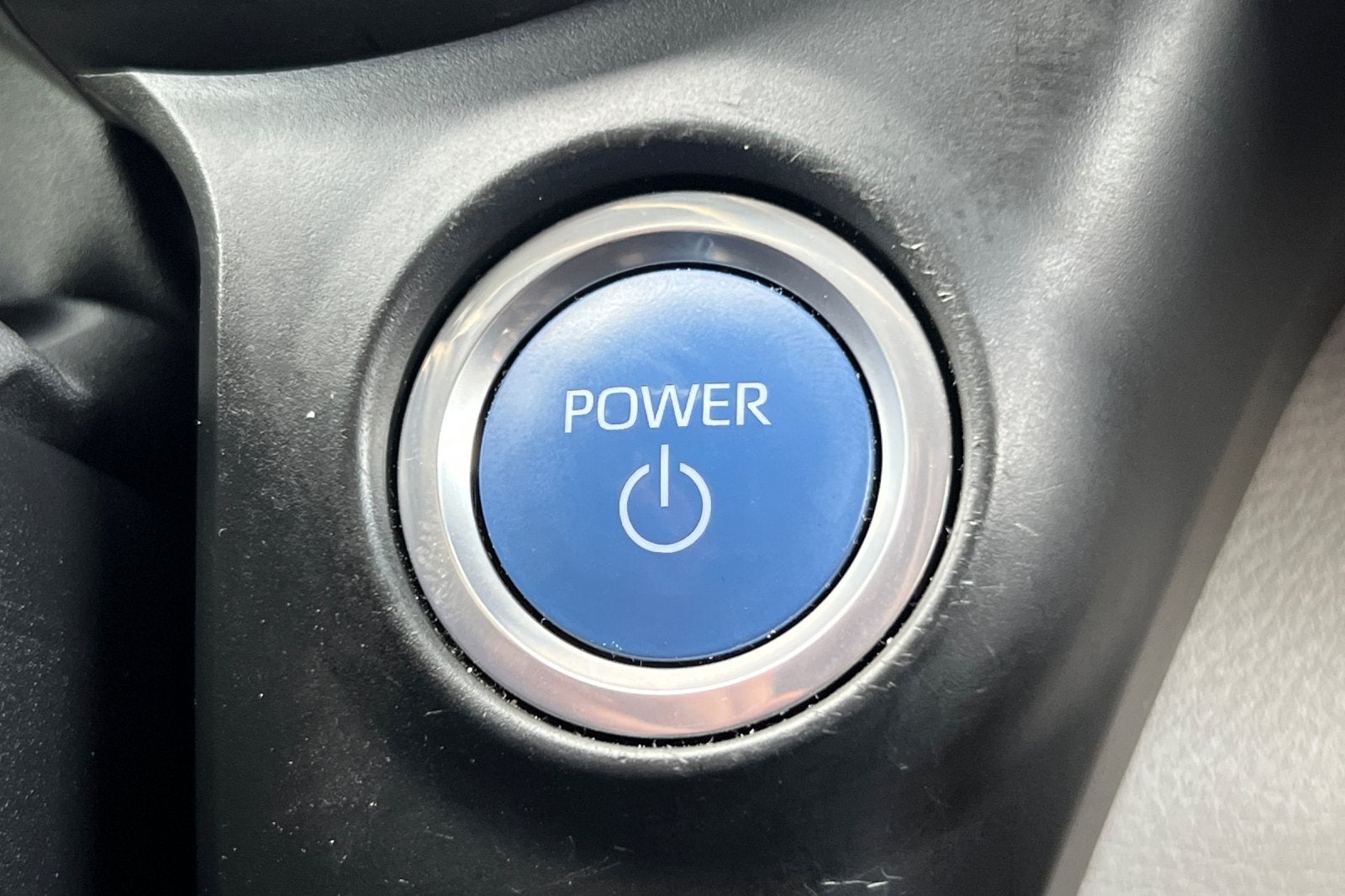 2022 Toyota Sienna LE