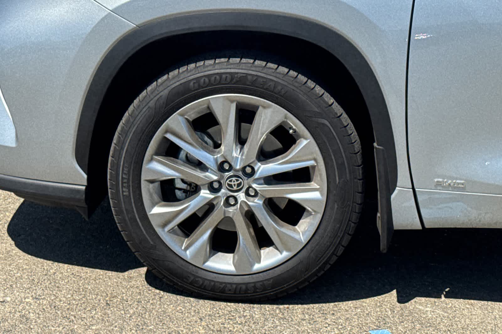 2023 Toyota Highlander Hybrid Limited