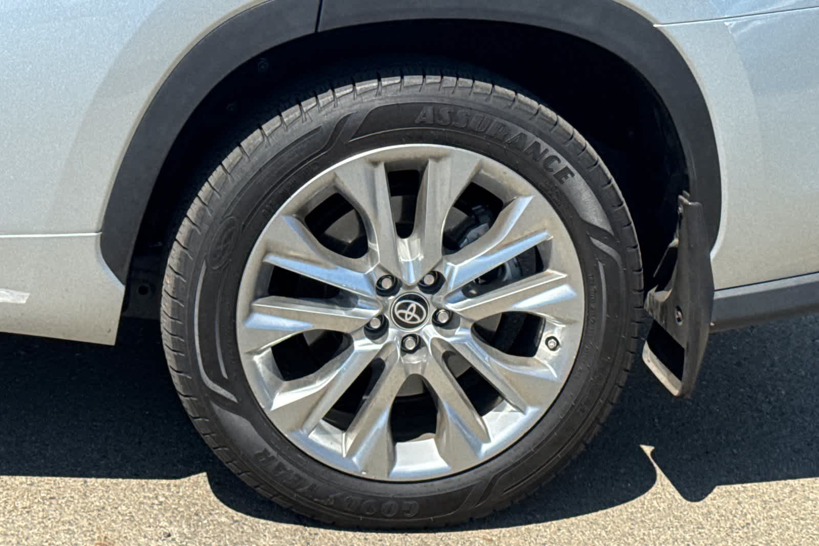 2023 Toyota Highlander Hybrid Limited