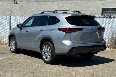 2023 Toyota Highlander Hybrid Limited