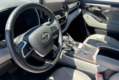2023 Toyota Highlander Hybrid Limited