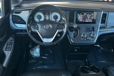 2015 Toyota Sienna SE