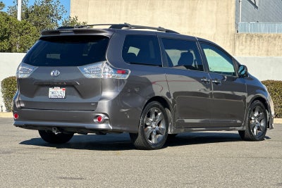 2015 Toyota Sienna SE