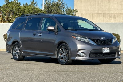 2015 Toyota Sienna SE