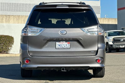 2015 Toyota Sienna SE