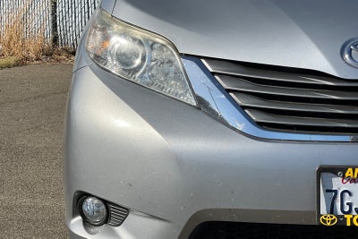 2014 Toyota Sienna XLE