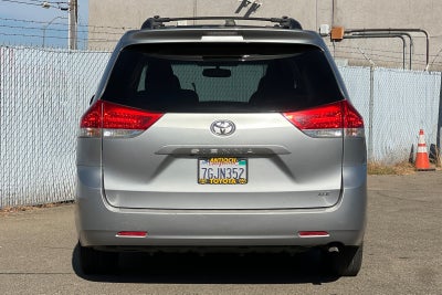 2014 Toyota Sienna XLE