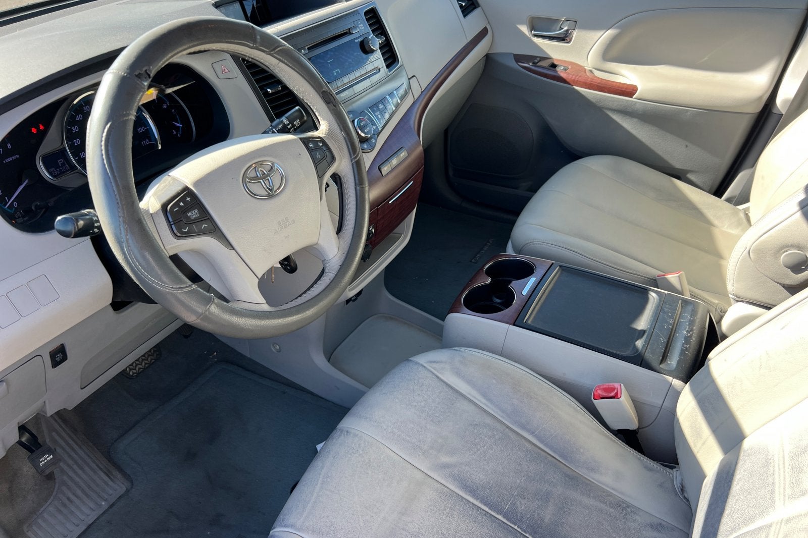 2014 Toyota Sienna XLE