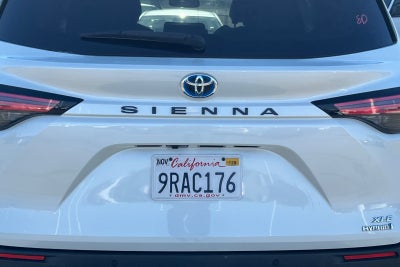 2021 Toyota Sienna XLE