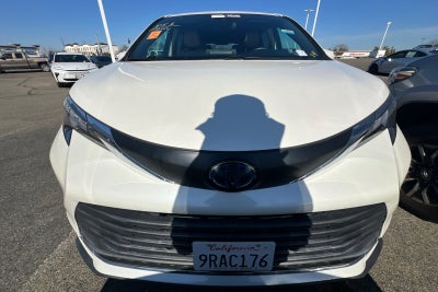 2021 Toyota Sienna XLE