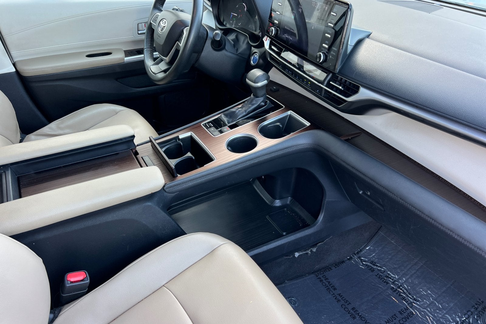 2022 Toyota Sienna XLE