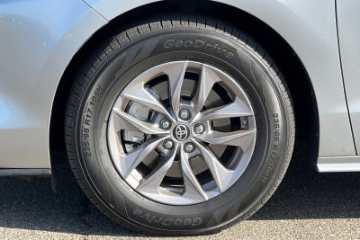 2022 Toyota Sienna XLE