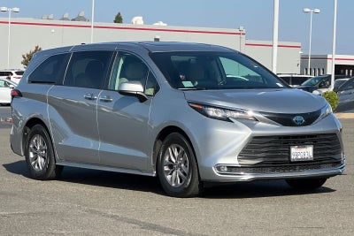 2022 Toyota Sienna XLE