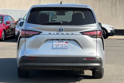 2022 Toyota Sienna XLE