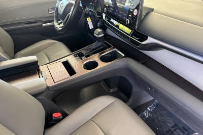 2024 Toyota Sienna XLE
