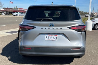 2022 Toyota Sienna XLE