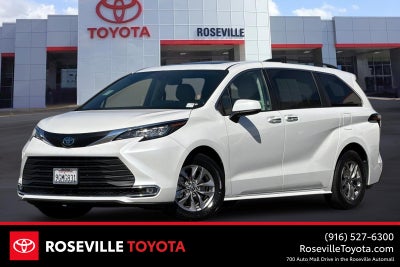2023 Toyota Sienna XLE