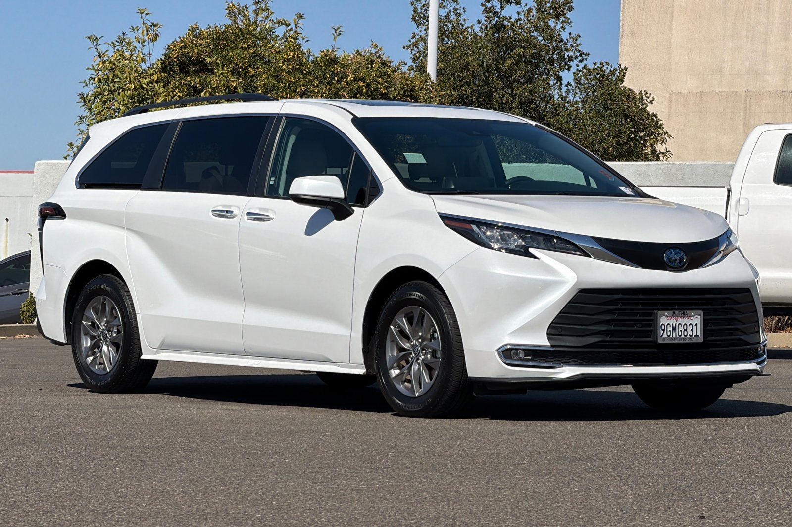 2023 Toyota Sienna XLE