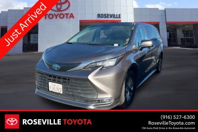 2022 Toyota Sienna XLE