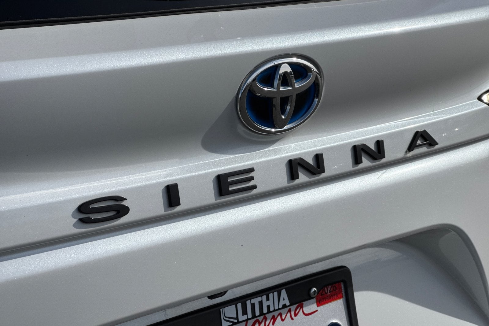 2024 Toyota Sienna XLE