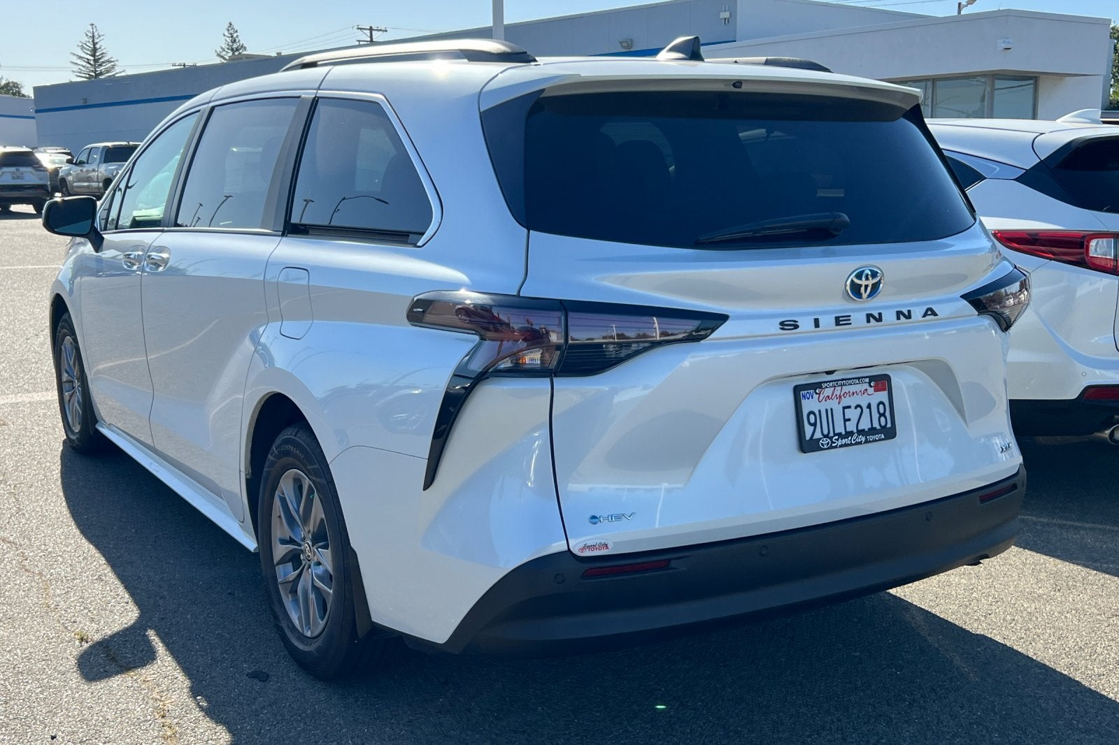 2025 Toyota Sienna XLE
