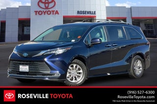 2023 Toyota Sienna XLE