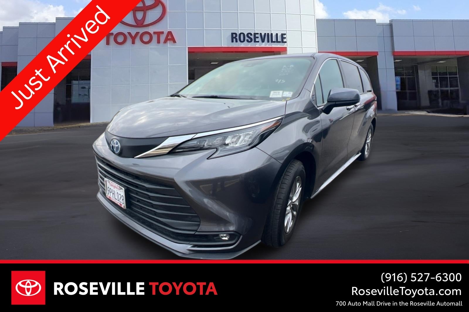 2025 Toyota Sienna XLE