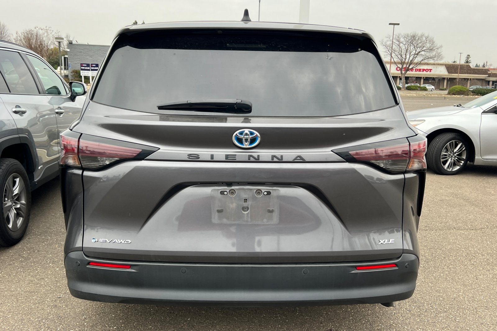 2025 Toyota Sienna XLE
