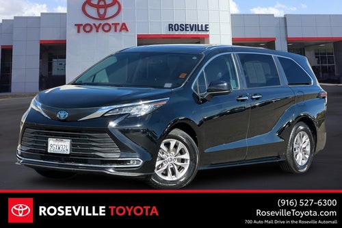 2023 Toyota Sienna XLE