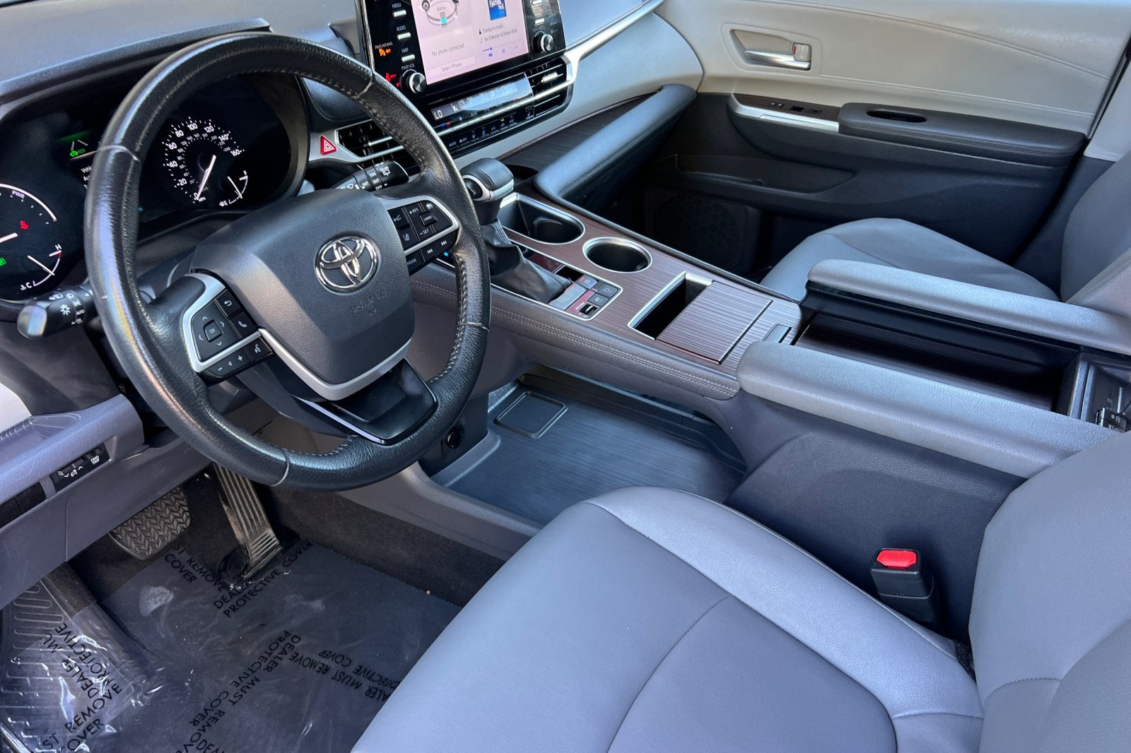 2023 Toyota Sienna XLE