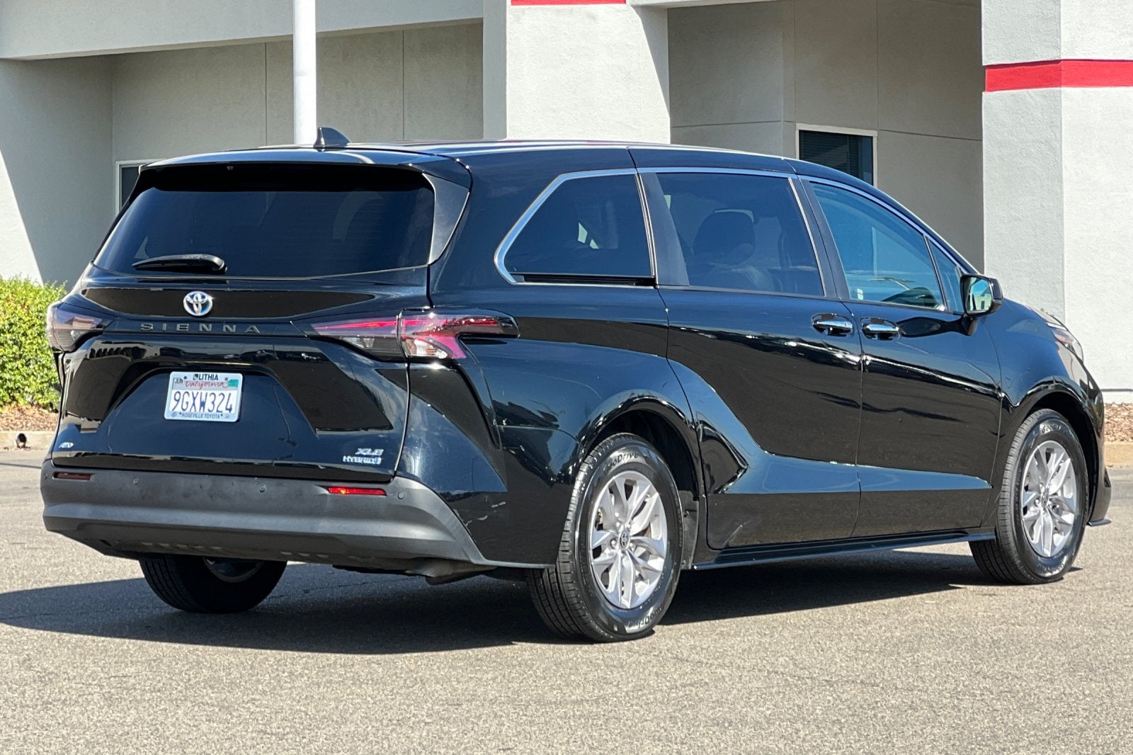 2023 Toyota Sienna XLE